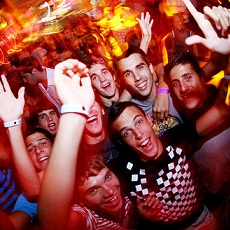 Night Clubs | Limo Night Club Tour | Night Activities | The Weekend In Vilnius