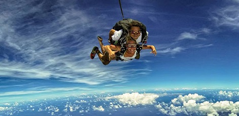 Make a surprise! | Tandem Jump | Day Activities | The Weekend In Vilnius