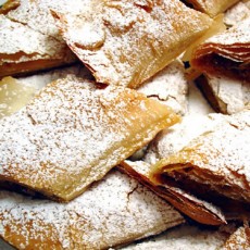 Pirozhki | Russian Dinner | Night Activities | The Weekend In Vilnius